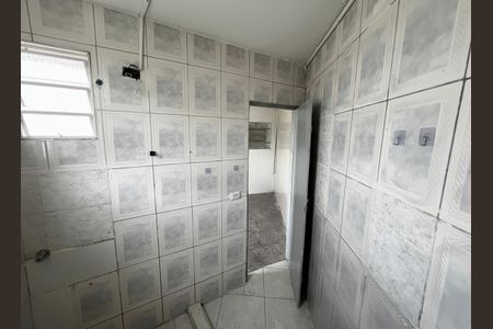 Banheiro de casa para alugar com 2 quartos, 39m² em Casa Verde, São Paulo