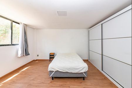 Apartamento para alugar com 240m², 4 quartos e 4 vagas Apartamento para alugar com 240m², 4 quartos e 4 vagasSuíte 1