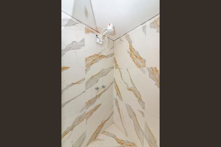 Apartamento para alugar com 240m², 4 quartos e 4 vagas Apartamento para alugar com 240m², 4 quartos e 4 vagasBanheiro da Suíte 2