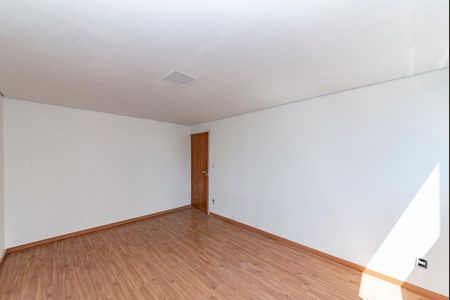 Apartamento para alugar com 240m², 4 quartos e 4 vagas Apartamento para alugar com 240m², 4 quartos e 4 vagasQuarto