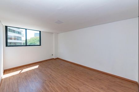 Apartamento para alugar com 240m², 4 quartos e 4 vagas Apartamento para alugar com 240m², 4 quartos e 4 vagasQuarto