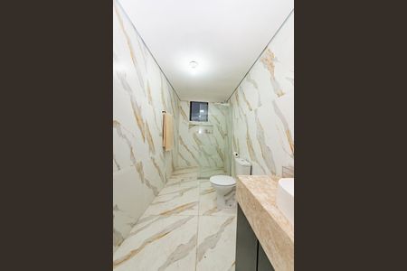 Apartamento para alugar com 240m², 4 quartos e 4 vagas Apartamento para alugar com 240m², 4 quartos e 4 vagasBanheiro da Suíte 1