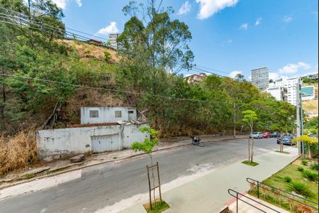 Apartamento para alugar com 240m², 4 quartos e 4 vagas Apartamento para alugar com 240m², 4 quartos e 4 vagasVista Suíte 1