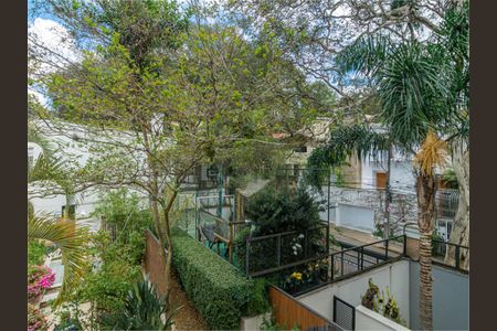 Casa à venda com 340m², 4 quartos e 4 vagas