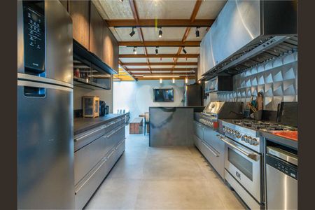 Casa à venda com 340m², 4 quartos e 4 vagas