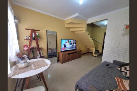 Casa à venda com 2 quartos, 69m² em Largo do Barradas, Niterói