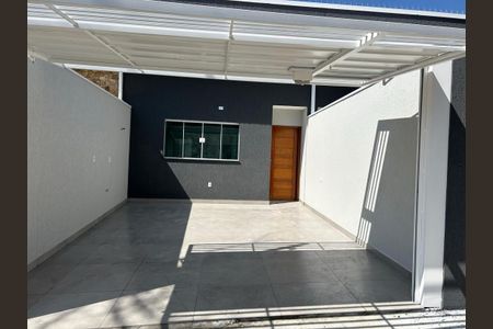 Casa à venda com 85m², 3 quartos e 2 vagas
