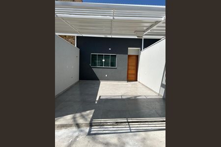 Casa à venda com 85m², 3 quartos e 2 vagas