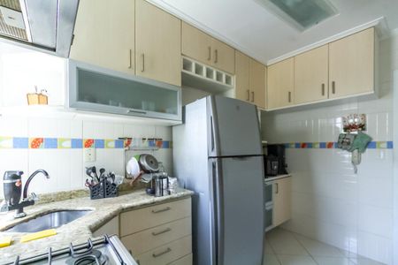 Casa de condomínio à venda com 89m², 3 quartos e 2 vagas Casa de condomínio à venda com 89m², 3 quartos e 2 vagasCozinha