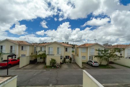 Casa de condomínio à venda com 89m², 3 quartos e 2 vagas Casa de condomínio à venda com 89m², 3 quartos e 2 vagasVista do Quarto 2