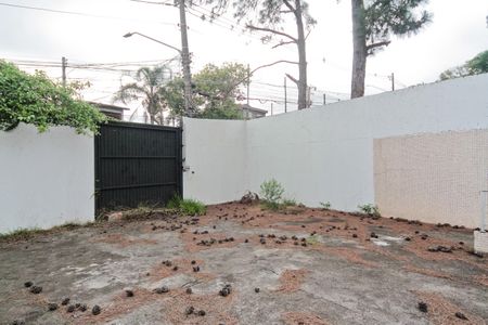 Casa à venda com 350m², 4 quartos e 8 vagas Casa à venda com 350m², 4 quartos e 8 vagasÁrea Externa