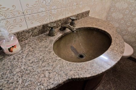 Casa à venda com 350m², 4 quartos e 8 vagas Casa à venda com 350m², 4 quartos e 8 vagasLavabo