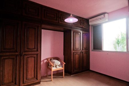 Casa à venda com 350m², 4 quartos e 8 vagas Casa à venda com 350m², 4 quartos e 8 vagasQuarto 2