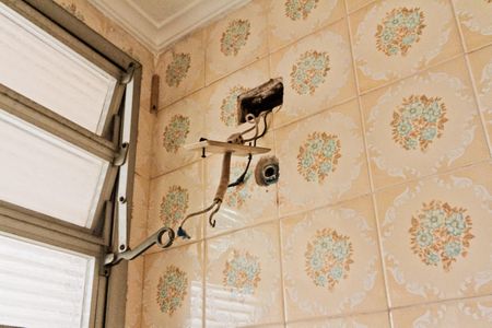 Casa à venda com 350m², 4 quartos e 8 vagas Casa à venda com 350m², 4 quartos e 8 vagasBanheiro da Área Externa