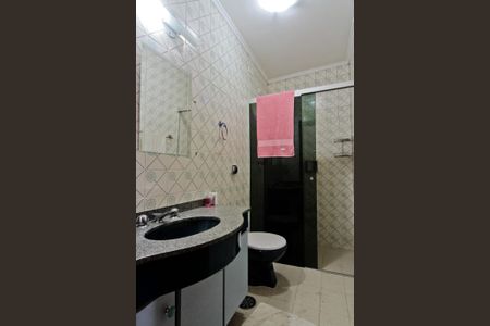 Casa à venda com 350m², 4 quartos e 8 vagas Casa à venda com 350m², 4 quartos e 8 vagasBanheiro Social