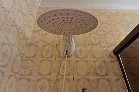 Casa à venda com 350m², 4 quartos e 8 vagas Casa à venda com 350m², 4 quartos e 8 vagasBanheiro da Suíte