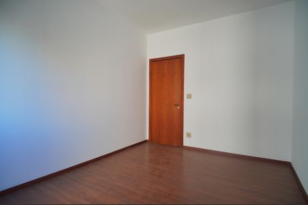 Apartamento à venda com 173m², 3 quartos e 2 vagasQuarto 2