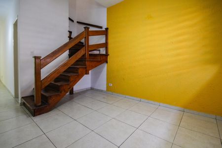 Casa para alugar com 95m², 3 quartos e 2 vagas Casa para alugar com 95m², 3 quartos e 2 vagasSala