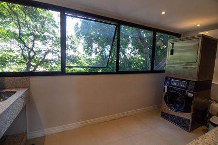 Casa de condomínio para alugar com 18m², 1 quarto e sem vaga Casa de condomínio para alugar com 18m², 1 quarto e sem vagaÁrea comum - Lavanderia