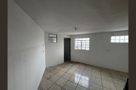 Cozinha de casa para alugar com 2 quartos, 40m² em Jardim Rossin, São Paulo