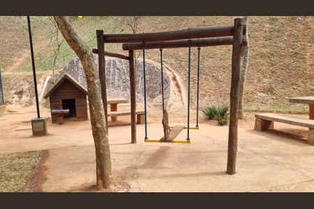 Apartamento à venda com 40m², 2 quartos e sem vagaÁrea comum - Playground