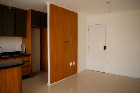 Apartamento para alugar com 2 quartos, 66m² em Setor Bueno, Goiânia