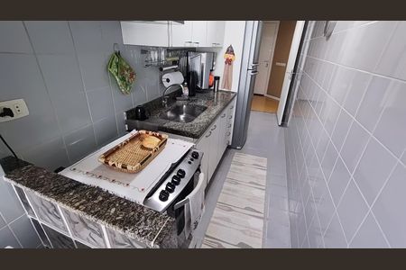 Apartamento à venda com 96m², 2 quartos e 1 vaga Apartamento à venda com 96m², 2 quartos e 1 vagaCozinha