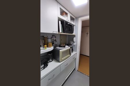 Apartamento à venda com 96m², 2 quartos e 1 vaga Apartamento à venda com 96m², 2 quartos e 1 vagaCozinha