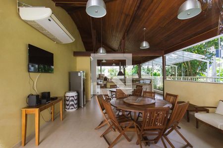 Apartamento à venda com 96m², 2 quartos e 1 vaga Apartamento à venda com 96m², 2 quartos e 1 vagaÁrea comum - Churrasqueira