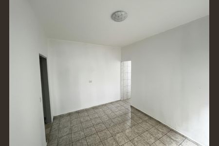 Quarto 2 de casa para alugar com 2 quartos, 39m² em Jardim Rossin, São Paulo