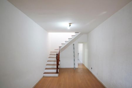 Sala de casa para alugar com 2 quartos, 144m² em Vila Vivaldi, São Bernardo do Campo