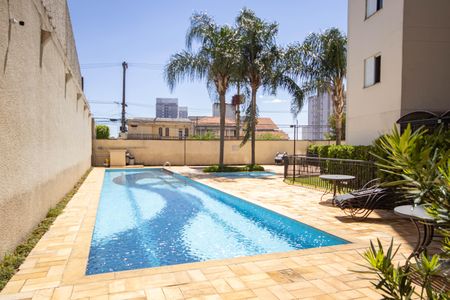 Apartamento à venda com 65m², 2 quartos e 1 vagaÁrea comum - Piscina