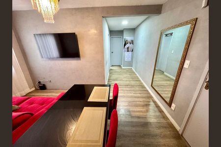 Sala de apartamento para alugar com 2 quartos, 48m² em Vila Urupes, Suzano