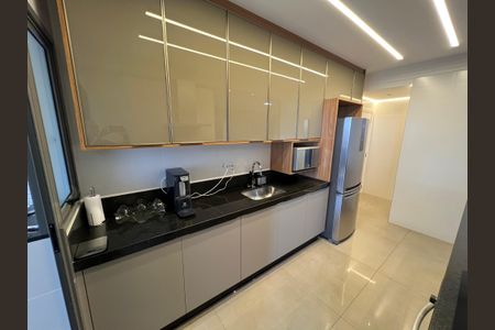 Apartamento para alugar com 126m², 3 quartos e 3 vagas Apartamento para alugar com 126m², 3 quartos e 3 vagasCozinha