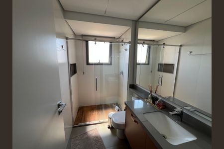 Apartamento para alugar com 126m², 3 quartos e 3 vagas Apartamento para alugar com 126m², 3 quartos e 3 vagasBanheiro da Suíte 1