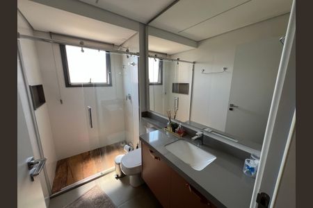 Apartamento para alugar com 126m², 3 quartos e 3 vagas Apartamento para alugar com 126m², 3 quartos e 3 vagasBanheiro da Suíte 1