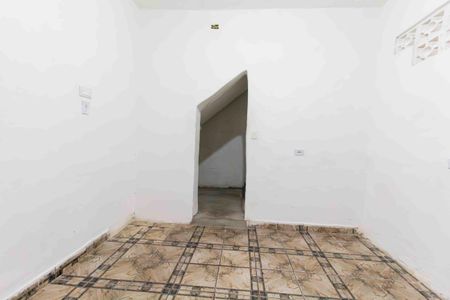 Sala/Quarto de casa para alugar com 1 quarto, 30m² em Jardim Verônia, São Paulo