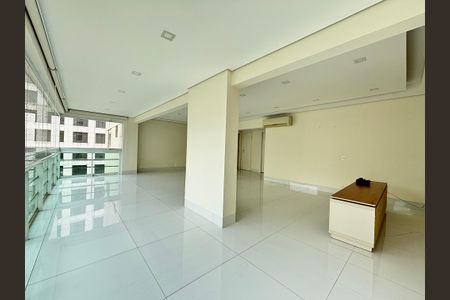 Sala de apartamento à venda com 3 quartos, 140m² em Vila Olímpia, São Paulo