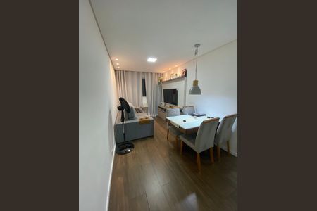 Sala de apartamento à venda com 2 quartos, 60m² em Vila Leonor, Guarulhos