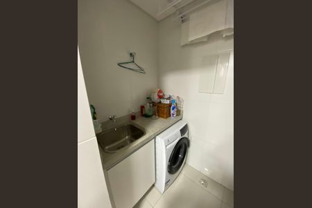 Apartamento à venda com 60m², 2 quartos e 1 vaga Apartamento à venda com 60m², 2 quartos e 1 vagaÁrea de Serviço