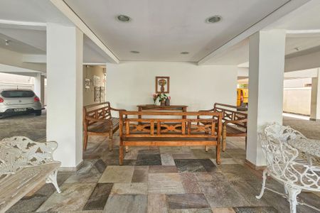 Apartamento para alugar com 68m², 2 quartos e 1 vagaÁrea de Lazer