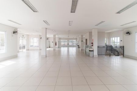 Apartamento para alugar com 46m², 2 quartos e 1 vaga Apartamento para alugar com 46m², 2 quartos e 1 vagaÁrea comum - Salão de festas