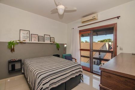 Casa à venda com 222m², 3 quartos e 3 vagasSuíte