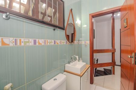 Casa à venda com 222m², 3 quartos e 3 vagasBanheiro Social