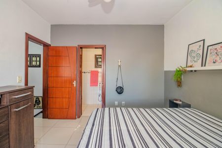 Casa à venda com 222m², 3 quartos e 3 vagasSuíte