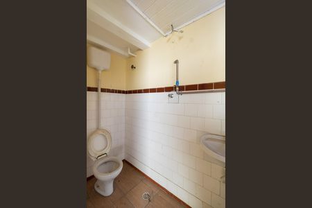 Casa à venda com 108m², 3 quartos e sem vaga Casa à venda com 108m², 3 quartos e sem vagaBanheiro de serviço