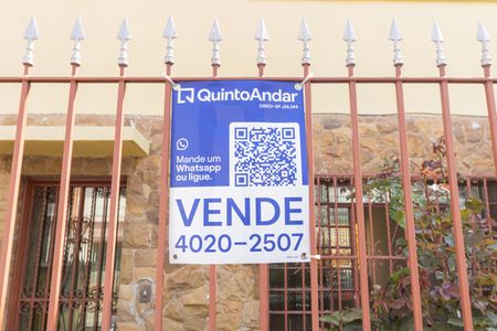 Casa à venda com 108m², 3 quartos e sem vaga Casa à venda com 108m², 3 quartos e sem vagaPlaquinha