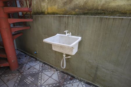 Casa à venda com 199m², 5 quartos e 2 vagas Casa à venda com 199m², 5 quartos e 2 vagasÁrea de serviço