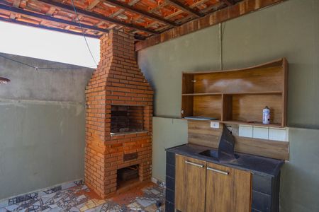 Casa à venda com 199m², 5 quartos e 2 vagas Casa à venda com 199m², 5 quartos e 2 vagasChurrasqueira