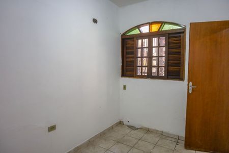 Casa à venda com 199m², 5 quartos e 2 vagas Casa à venda com 199m², 5 quartos e 2 vagasQuarto 2